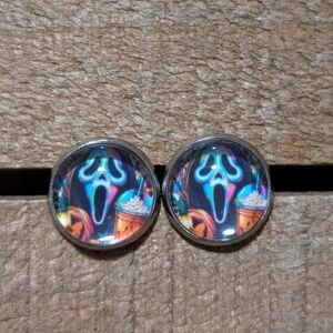 💟 Ghostface Stud Earrings